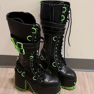 Size 9 Club EXX Atomic Wasteland knee high boots
